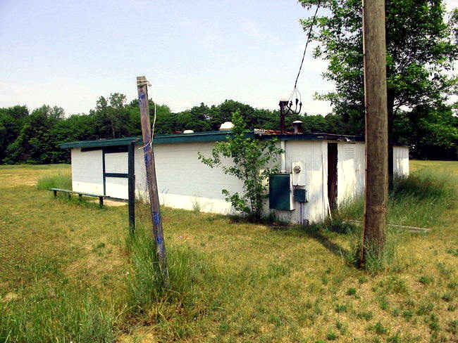 Seaway Drive-In Theatre - June 2002 Photo (newer photo)
